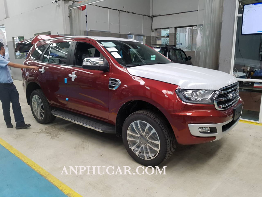 Giá xe Ford Everest Trend 2019 